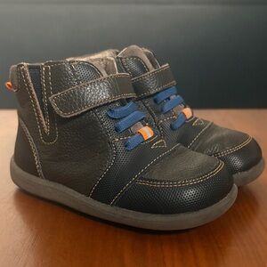 See Kai Run Ian Leather Boot, size 9